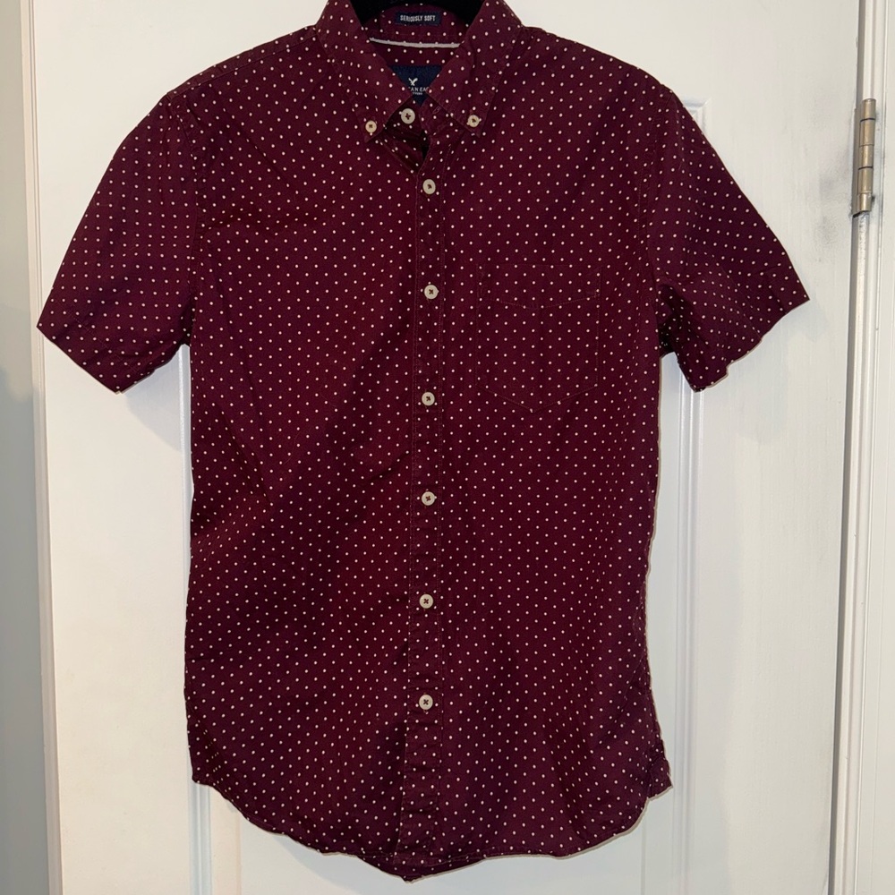 American Eagle Outfitters Red and White Casual Button Down Shirt
